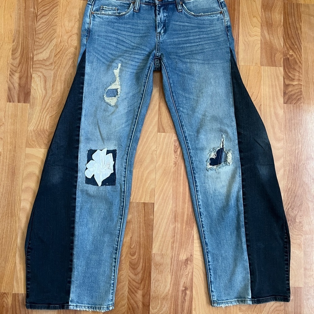 Upcycled Reworked Blank NYC Two-Tone Relaxed Barrel Jeans Stretch Denim sz 28